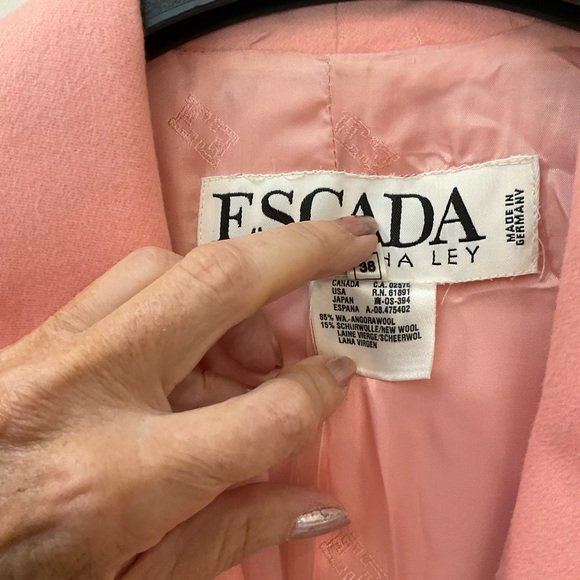 Escada Blazer, Soft Peach Pink, Angora Wool, Size 6 / 38, Great Condition! - Picture 4 of 15